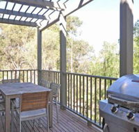 Villa Petit Verdot Located Within Cypress Lakes - Accommodation in Brisbane