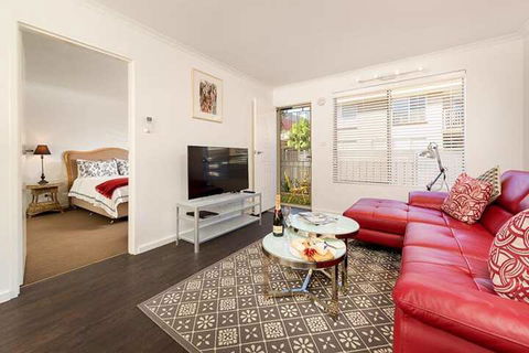 Understated Elegance Affordable Luxury - Accommodation in Brisbane 3