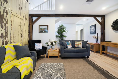 Accommodation Hunter - James St Morpeth - Accommodation in Brisbane 3
