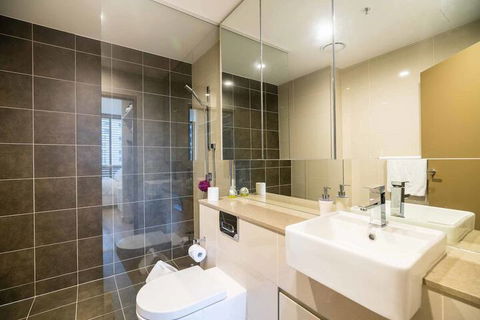 Fabulous City 2 BDR Apt In New Building - Accommodation in Brisbane 4