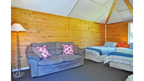 MY Fair Lady External Bathroom PET Friendly - Accommodation in Brisbane 3
