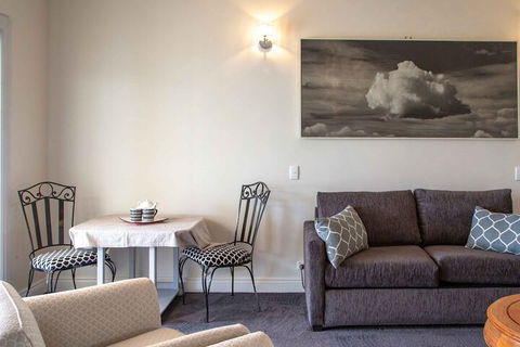 Angaston House - Accommodation in Brisbane 5