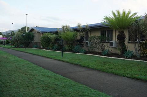 YAL Cairns A Motel That Makes A Difference - Accommodation in Brisbane 4