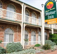 Hamilton's Henry Parkes Motor Inn Parkes - Accommodation in Brisbane