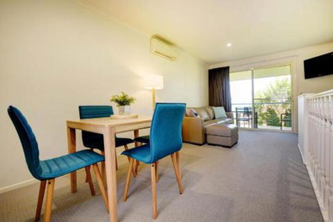Aqualuna Beach Resort Unit 25 - Accommodation in Brisbane 5