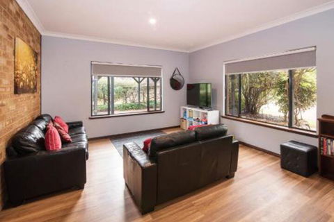 Family Friendly Holiday Haven - Accommodation in Brisbane 7