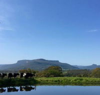 Minimbah Farm Cottages Family Farmstay choose from 2  3 bedroom Cottages  6 Bedroom House - Accommodation in Brisbane