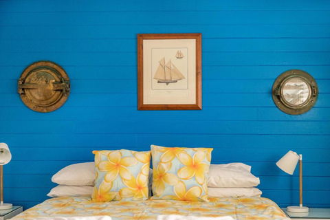 A SWEET ESCAPE Beachcombers Cottage Beachfront - Accommodation in Brisbane 2