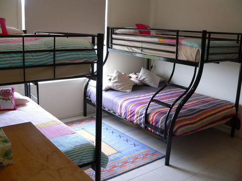 Lantauanan - Accommodation in Brisbane 6