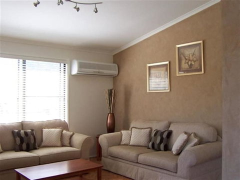 Elm Cottage - Accommodation in Brisbane 3