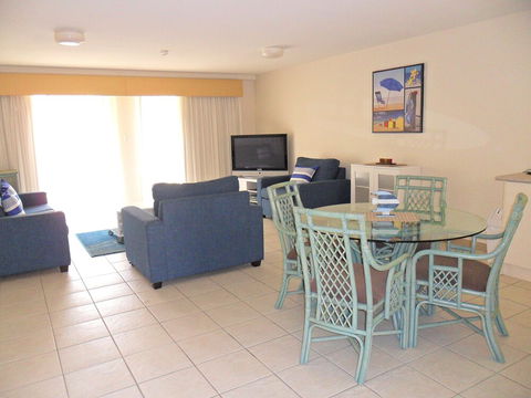 Nelson Bay Breeze Holiday Apartments - Accommodation in Brisbane 6