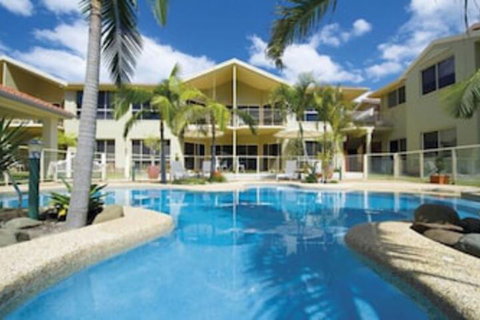 Marty's @ Little Beach - Accommodation in Brisbane 0