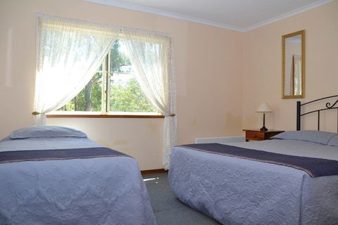 Avoca Cottages - Accommodation in Brisbane 2