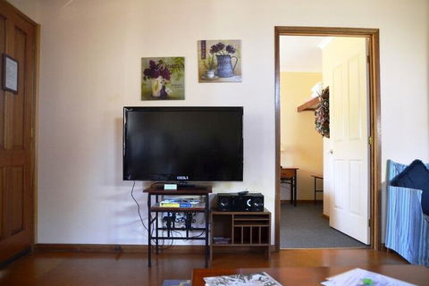 Avoca Cottages - Accommodation in Brisbane 6
