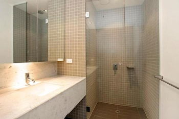 Astra Apartments - St Kilda Rd - Accommodation in Brisbane 3