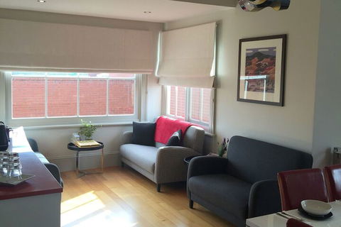 Gregory House - Accommodation in Brisbane 3