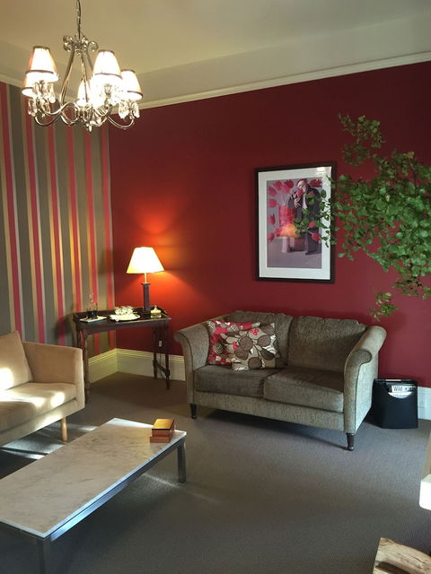 Clydesdale Manor - Accommodation in Brisbane 3