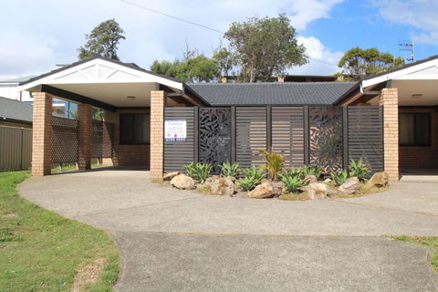 LIFES A BEACH 1 - Accommodation in Brisbane 4