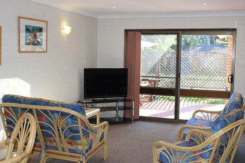 LIFES A BEACH 1 - Accommodation in Brisbane 2