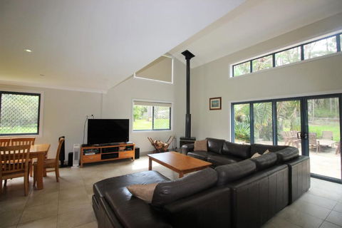 THE PALM FARM PET FRIENDLY WEEKLY ONLY - Accommodation in Brisbane 2