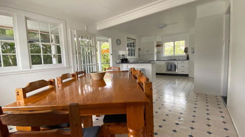 Allamanda House 3 Willow Street - Accommodation in Brisbane 1