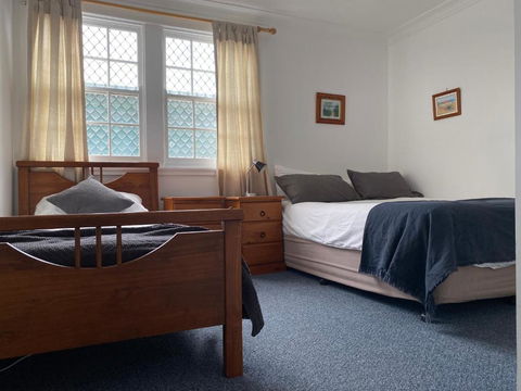 Allamanda House 3 Willow Street - Accommodation in Brisbane 6