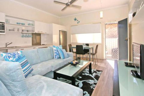 Yamba Daze Sunset Pet Friendly - Accommodation in Brisbane 3