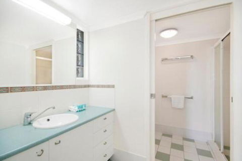 Sunshine Cove Across The Road From The Beach - Accommodation in Brisbane 4