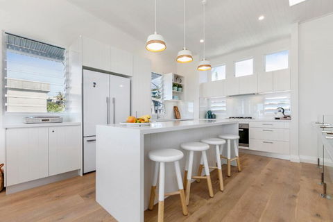 Paperbark A Luxury Duplex In Sunshine Beach - Accommodation in Brisbane 4