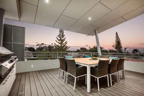 Luxury Tropical Haven Pacific Avenue Sunshine Beach - Accommodation in Brisbane 5