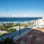 Tuscan Inspired Townhouse Minutes From The Beach - Accommodation in Brisbane 0