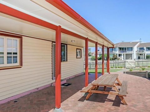 Yamba Pilot Cottage 1 Pets Welcome Close To Beach - Accommodation in Brisbane 6