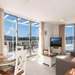 Bella Mare 2 Bedroom Ocean View Terrace Apt - Accommodation in Brisbane 0