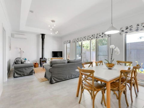 Venice On The Beach - Accommodation in Brisbane 2