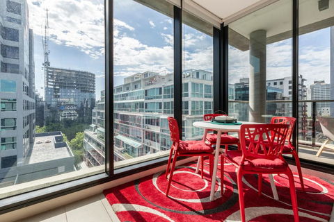 LIGHT AIRY SPACIOUS QUEENS ROAD APARTMENT - Accommodation in Brisbane 2