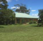At HOME on HOLMES - Accommodation in Brisbane
