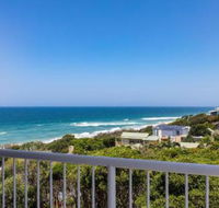Wake up to ocean views in stylish comfort - Accommodation in Brisbane