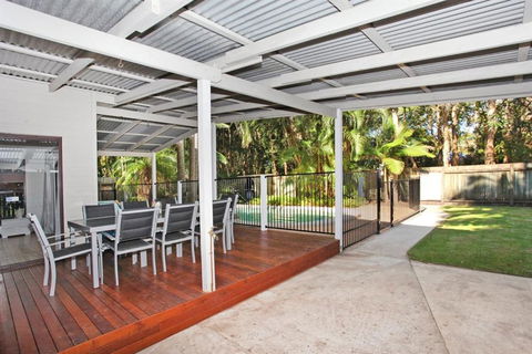 FABULOUS HOLIDAY HIDEAWAY COOLUM BEACH - Accommodation in Brisbane 4
