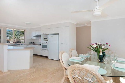Pacific Rose Winter Holiday Special - Accommodation in Brisbane 6