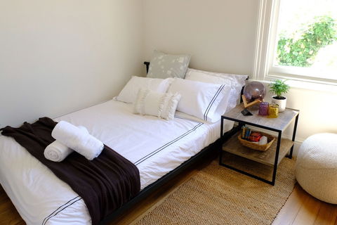 White House - Accommodation in Brisbane 6