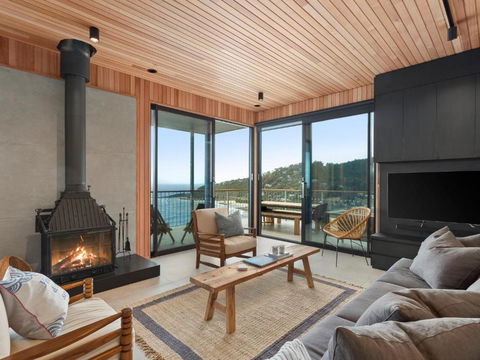 At Wye Eyrie With Arguably The Best Views In Town - Accommodation in Brisbane 3