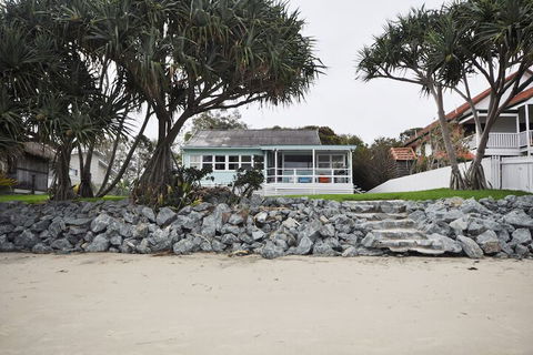 Golden Sands At Beachmere - Accommodation in Brisbane 3