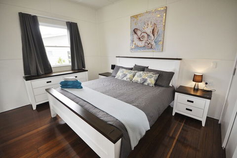 Golden Sands At Beachmere - Accommodation in Brisbane 5