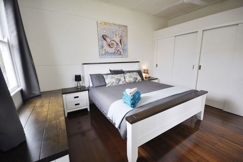 Golden Sands At Beachmere - Accommodation in Brisbane 7