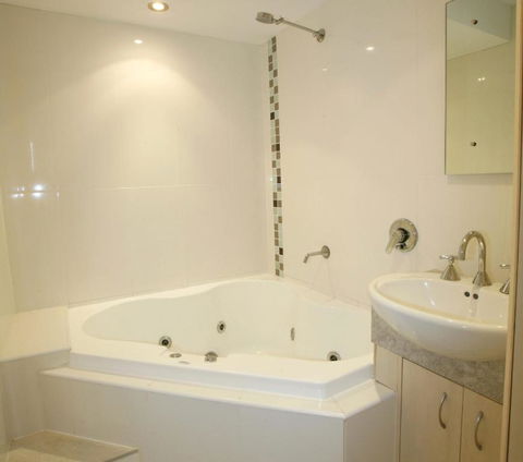 Allamanda U2 Awesome Location  - Accommodation in Brisbane 2