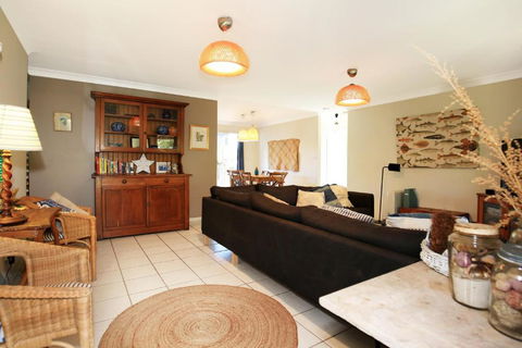 Innisfree Pet Friendly 2 Mins To Beach - Accommodation in Brisbane 5