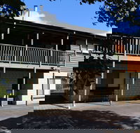 Waterside View - Accommodation in Brisbane