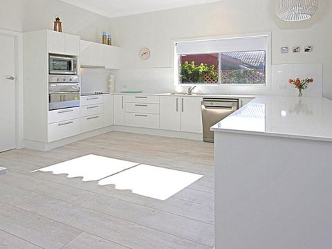 Fairwater In Mollymook - Accommodation in Brisbane 3