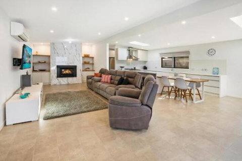 Easy Living Bayside Accommodation - Accommodation in Brisbane 5