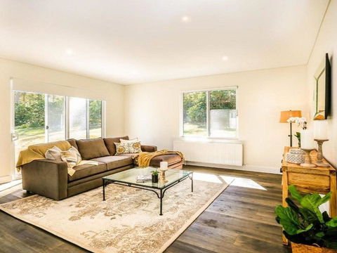 Amaroo Modern Luxurious & Chic - Accommodation in Brisbane 5